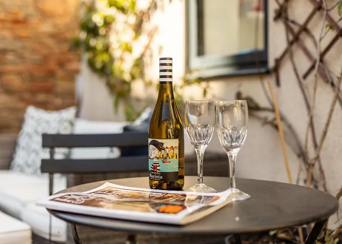 Stylish Family With Garden * Μπρίστολ