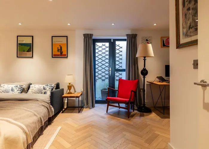 Stylish Family With Garden