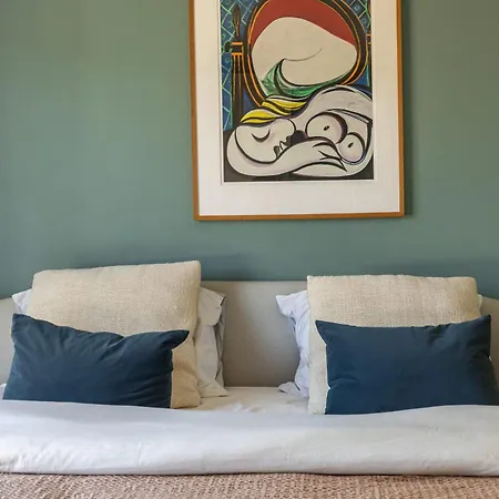 Stylish Family With Garden Casa vacanze *