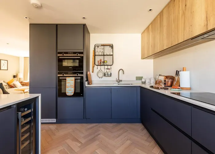 Stylish Family With Garden