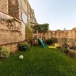 Stylish Family With Garden Σπίτι διακοπών *