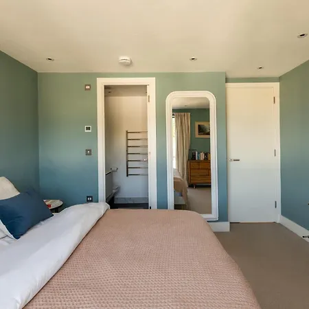 Stylish Family With Garden 度假居