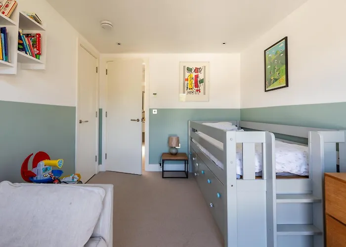 Stylish Family With Garden