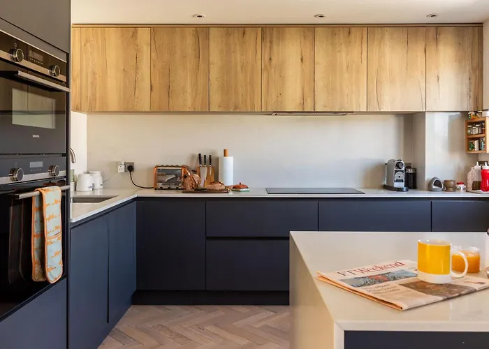 Nyaraló Stylish Family With Garden *